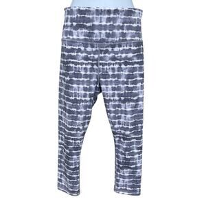 Athleta Elation Printed Capri M Tahiti Dusk tie dye gray & white